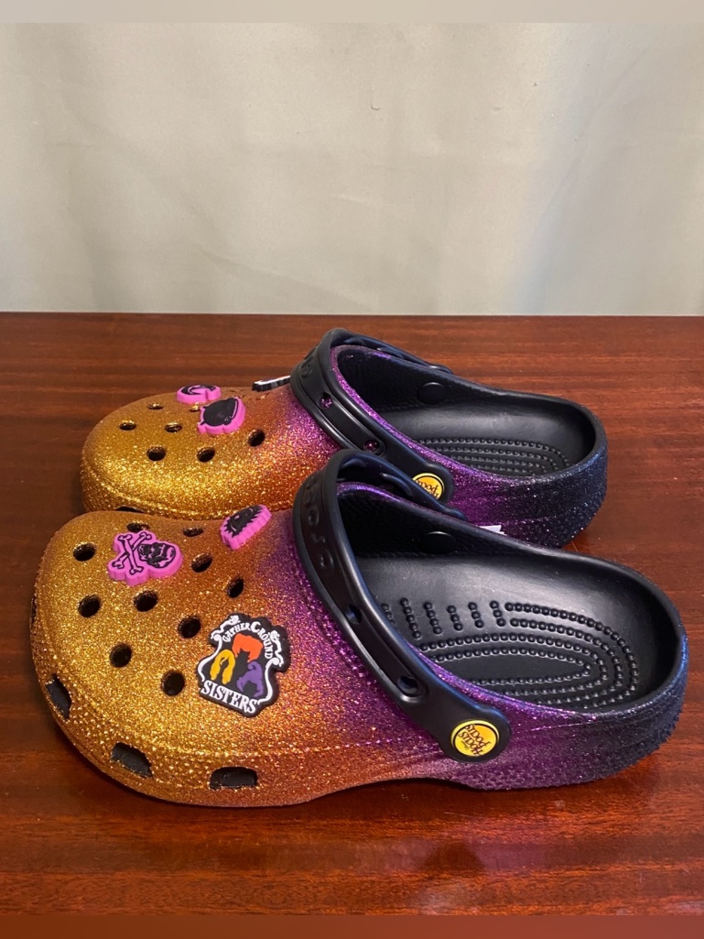 Crocs Disney Hocuspocus Clog Unisex ‘20699-90H M5/W7 NWT